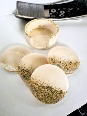 Untersetzer in magic-gold und Glitzer